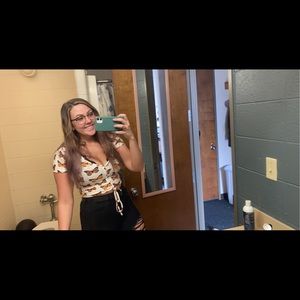 Meet your Posher, Kelly